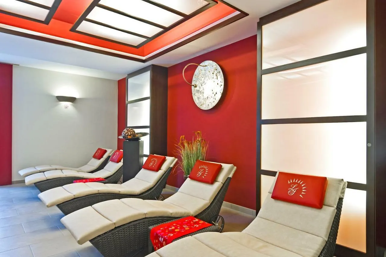 Landhotel Zur Jurahohe Wellheim 3*,  Germany